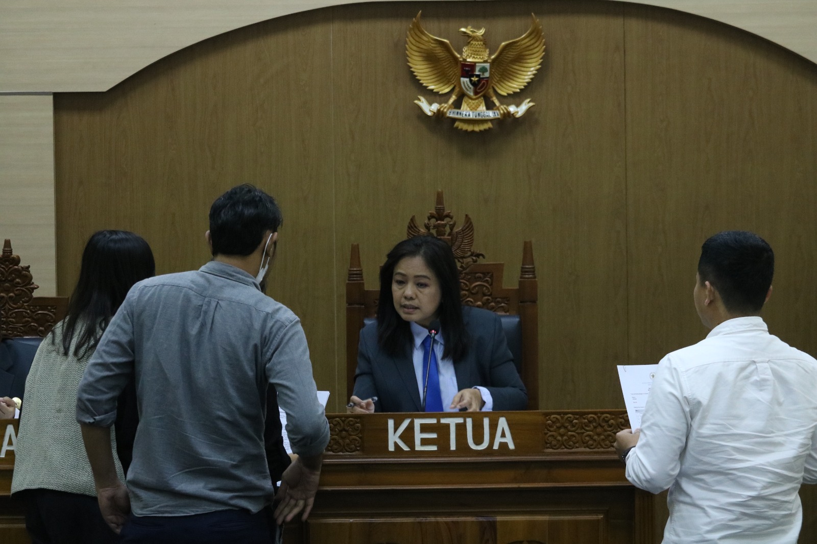 KI Pusat Perintahkan Pemohon dan Termohon KLHK Sampaikan Kesimpulan